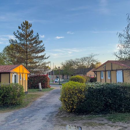 Onlycamp Camping Le Champ D'Ete Reyssouze 외부 사진